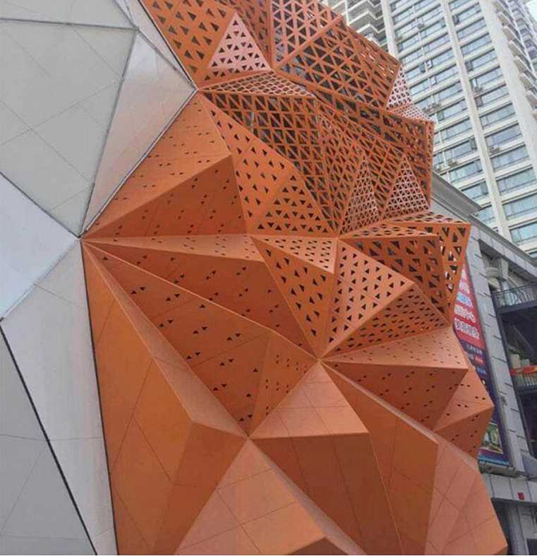 武漢風(fēng)動(dòng)幕墻：幕墻氟碳鋁單板多少錢(qián)